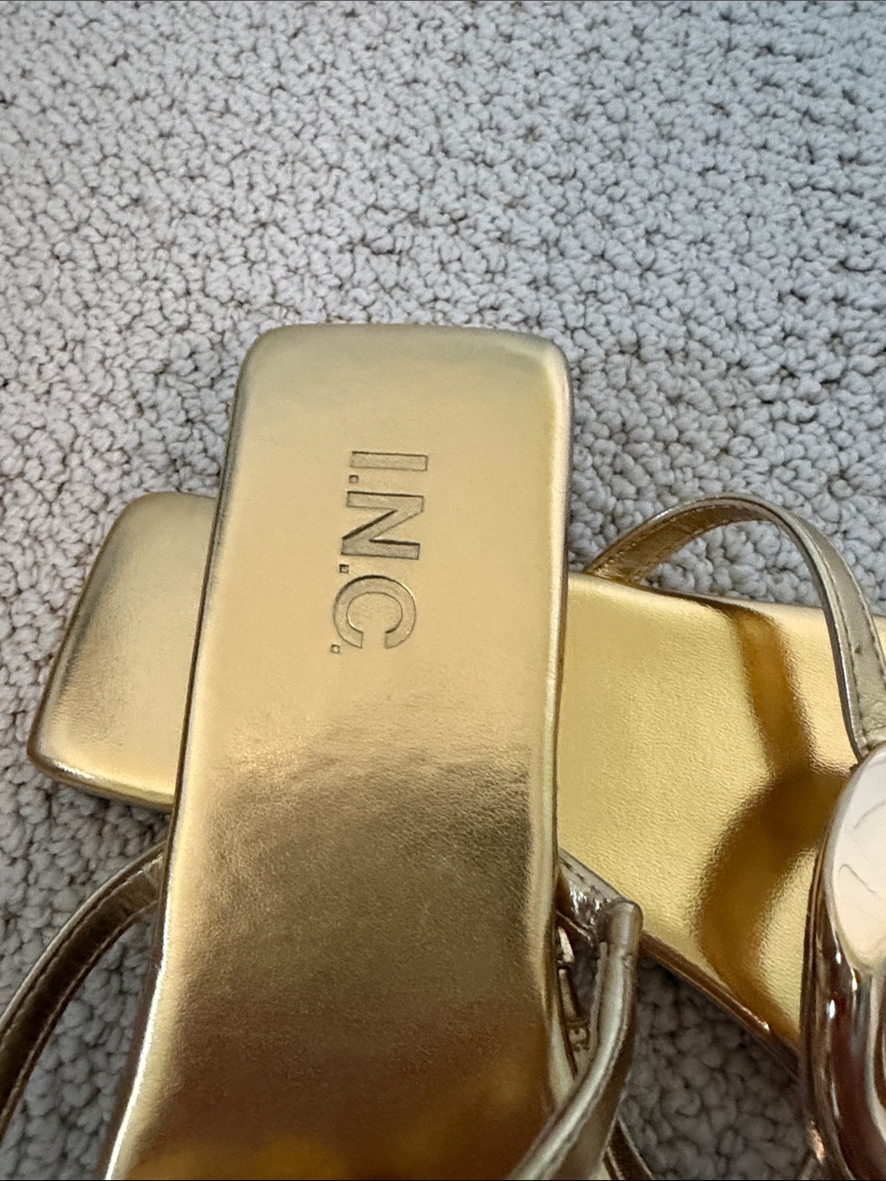 Metallic Gold Square-Toe Thong Sandals with Decorative Ring - Picture 3 of 4
